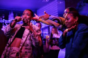Genesis Lynea Instagram - Tayo & Vita & Honey - best love triangle ever 😌

Champion - on @bbciplayer & @netflix 
📸@bengregory_ring