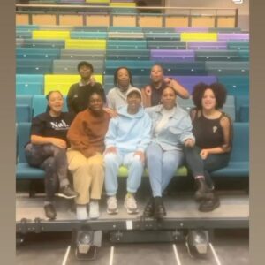 Genesis Lynea Instagram - Black Women are Rising 🤎

This was a massive learning and listening experience. Community empathy community love community 🌱 let’s grow horizontally and not be afraid to talk about Cancer particularly in the black and POC communities 

💜 @blackwomenrisinguk @leanneperoofficial 
🎭@theatrepeckham 
⭐️ @adaoraanwa @layalewis @denisepitter @portobellotom_thisismylife 
👀 @simonfrederick @suzann.mclean @naomimbassey @alfiahjade @emmelatiwee @dramatherapist_at_sea @ivery_m @fernandez.baz 

Thank You 😊