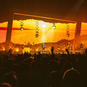 George Ezra Instagram - It’s safe to say we’re having the best time on this tour! Thank you all for making it so special ❤️

If you’re missing out, you have until midnight on Monday to register for pre-sale access for the final UK arena shows of Gold Rush Kid in London and Leeds next year, link in bio x

📸: @scarbonarra