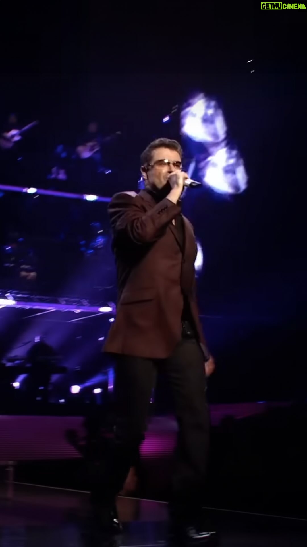 George Michael - 24.4K Likes - “Turn and look at the person next to you and imagine them with 4 or 5x more hair... and you have the 80s!” George introducing “Everything She Wants” in the most iconic way possible 😂