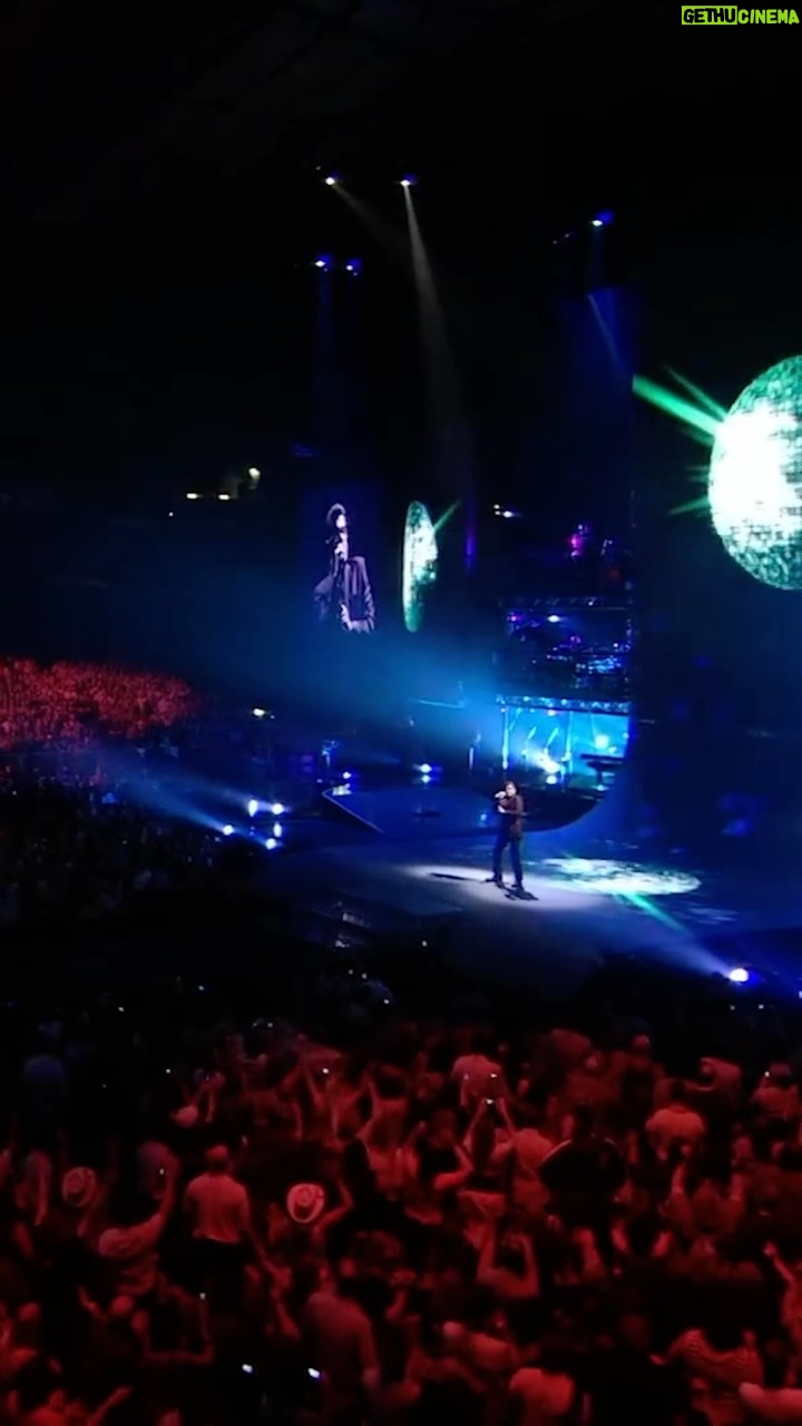 George Michael - 31.5K Likes - 1, 2, 3, go! Dancing into the weekend 💃🕺
#GeorgeMichael #Fastlove #90sMusic #LiveMusic