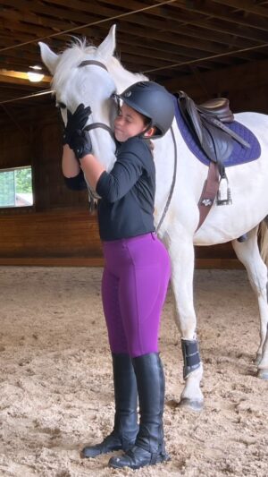 George Murdoch Instagram - My beautiful daughter Georgie Rose Murdoch and her bff “teddy” aka Roosevelt a great story! Congrats to my lil Georgie and her trusty steed teddy ! winning their first equestrian competition together !