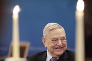 George Soros Instagram - George Soros speaks at a World Economic Forum dinner in Davos about the state of American democracy on the eve of the presidential inauguration.⠀
⠀
"The United States has a strong constitution and resilient institutions, and even though this moment may usher in grave threats to our democracy I am confident that open society will prevail."⠀
⠀
Photo credit: © Jason Alden/Bloomberg/Getty⠀
⠀
#democracy #opensociety #inauguration