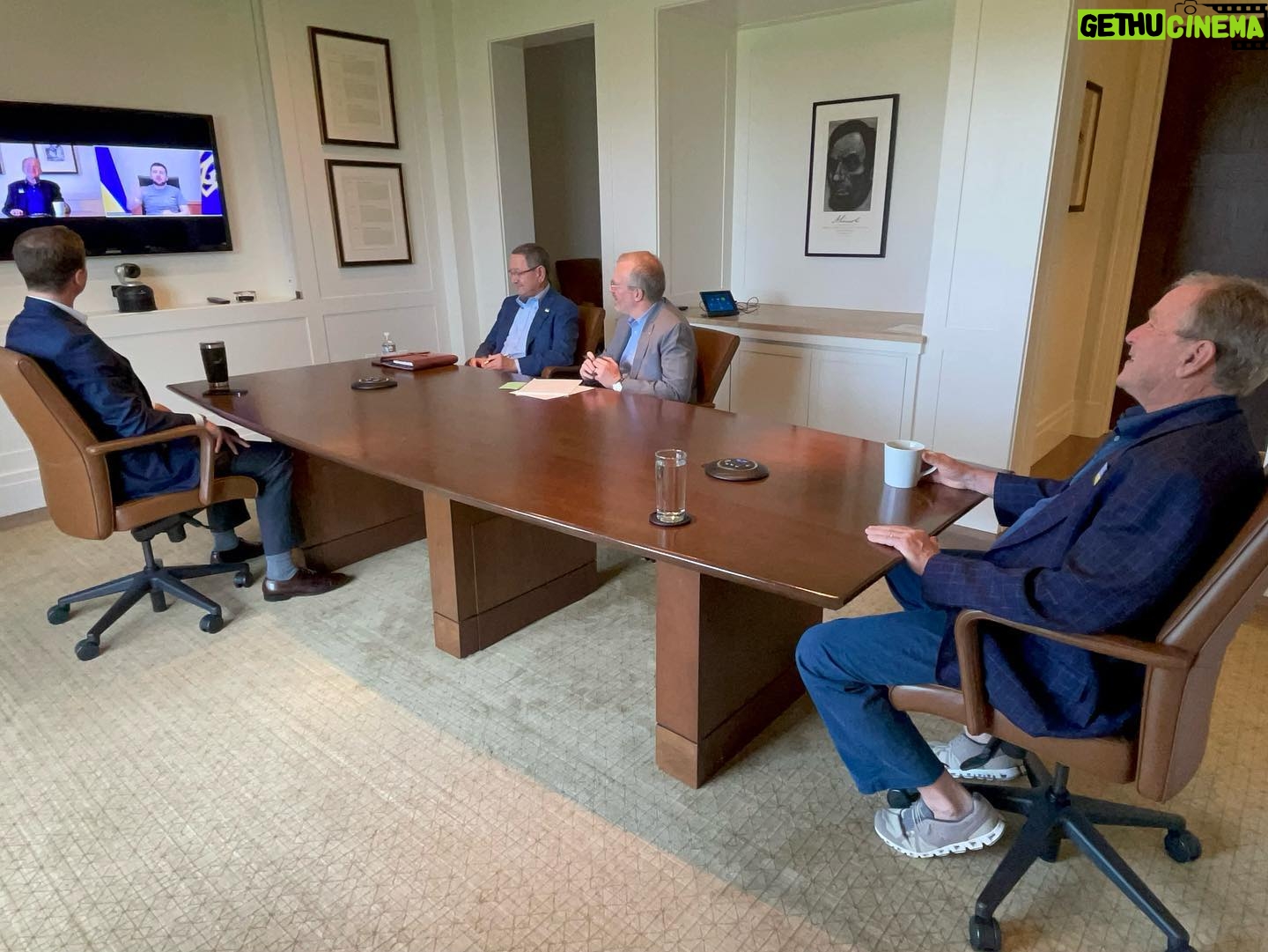 George W. Bush - 103.8K Likes - I was honored to spend a few minutes talking with President Zelenskyy – the Winston Churchill of our time – this morning. I thanked the President for his leadership, his example, and his commitment to liberty, and I saluted the courage of the Ukrainian people. President Zelenskyy assured me that they will not waver in their fight against Putin’s barbarism and thuggery. Americans are inspired by their fortitude and resilience. We will continue to stand with Ukrainians as they stand up for their freedom.