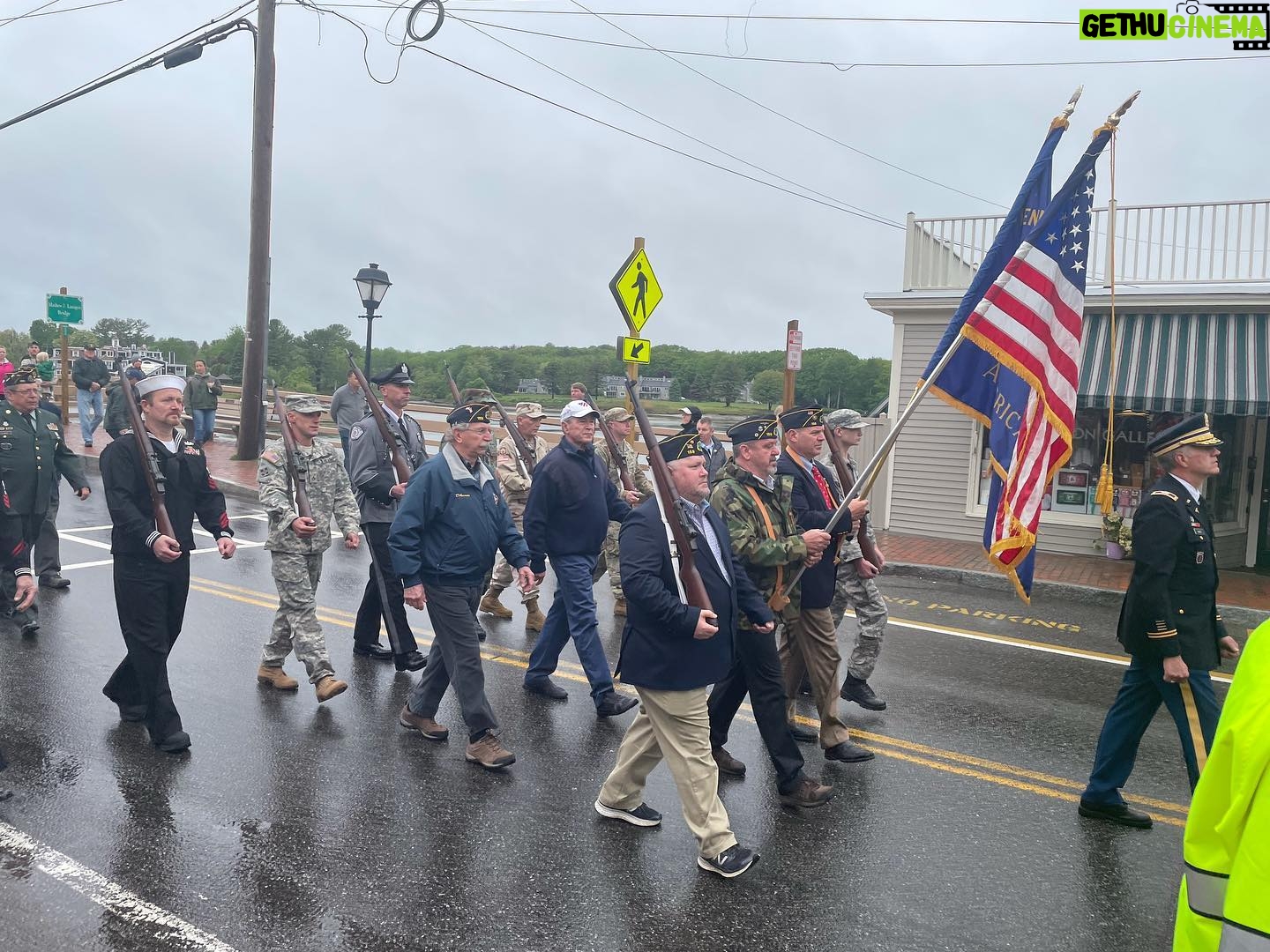 George W. Bush - 83.9K Likes - Remembering the heroes who gave everything for our freedom and security with the vets of American Legion Post 159. #memorialday
