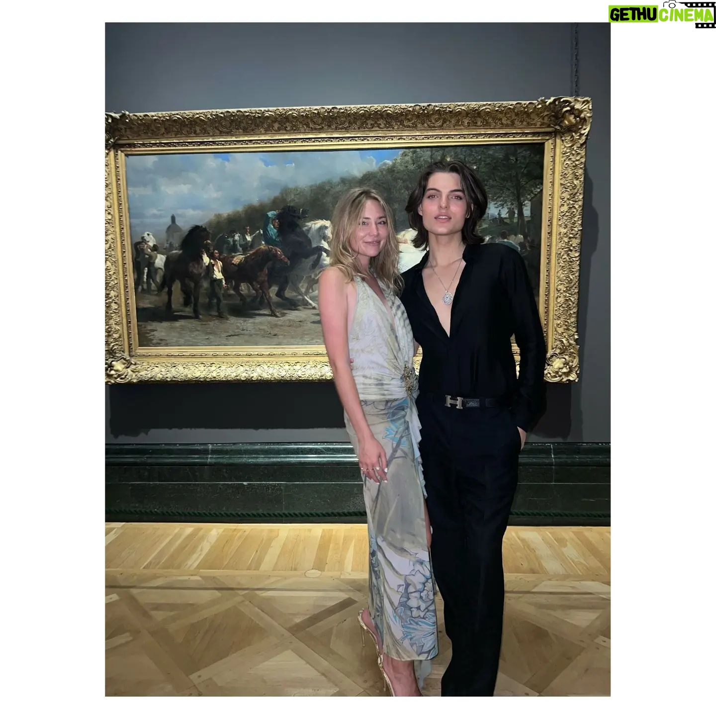 Georgia Lock - 3 Likes - Me & D at National Gallery
@damianhurley1 💛