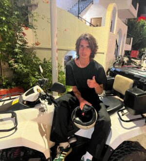 Georgie Farmer Instagram - 👍