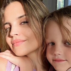 Germán Paoloski Instagram - Tenés muchas virtudes, sos una excelente persona, una gran actriz, una amiga incondicional y una compañera ideal pero por sobre todo sos una Madre extraordinaria, todo terreno! Gracias @sabrinagarciarena por esta familia y el Amor que nos brindas todos los días! 
Te❤️ Lo mejor Siempre!