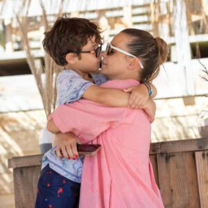 Germán Paoloski Instagram - Tenés muchas virtudes, sos una excelente persona, una gran actriz, una amiga incondicional y una compañera ideal pero por sobre todo sos una Madre extraordinaria, todo terreno! Gracias @sabrinagarciarena por esta familia y el Amor que nos brindas todos los días! 
Te❤️ Lo mejor Siempre!