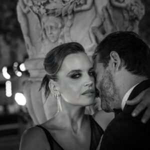 Germán Paoloski Instagram - Linda noche con mi amor @sabrinagarciarena y con fines solidarios @fgerminare de la mano de @baronbargentina @grupomass @keybiscayneargentina