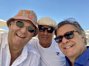 Gerry Scotti Instagram - Tipi da spiaggia🐙@giores.grestelli