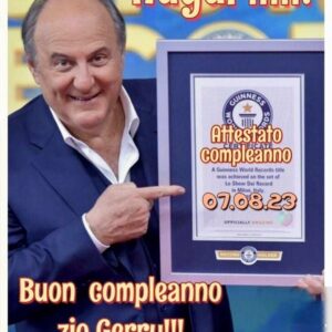 Gerry Scotti Instagram - Grazie amici miei, vi abbraccio tutti!❤️😘🍾