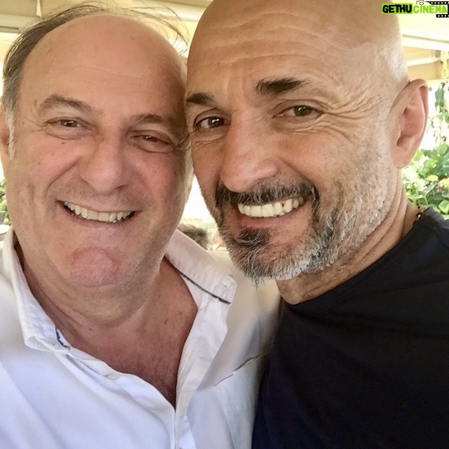 Gerry Scotti - 29.9K Likes - Qualche consiglio lāho datoā¦bravo MisterššŖšššššš