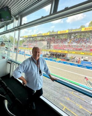 Gerry Scotti Instagram - Saluti da Monza!🇮🇹 grazie @msccrociereitalia per la splendida ospitalità!
