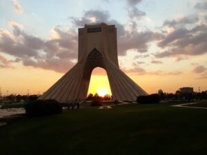 Ghazal Saremi Instagram - 📷🔺️
🔺️ بیش از نیم قرن...
شکوه ماندگار یک بنا...
از شهیاد تا آزادی...ایرانی...

📷 روزی روزگاری، تهران ایمیجزی و گردش هوشمندانه شهر...کسب و کارها، گروه‌های تهرانگردی و شیوه‌های نو را کاش حمایتی باشد...

📌 بیش از پنجاه سال که این برج یادمانی است در ذهن ایرانیان و هرکسی که ایران را می‌شناسد، می‌شود بهتر از این روزگار، از آن نگهداری کرد...اگر اراده‌ای باشد، همتی و عشقی...

#شهیاد #آزادی #حسین_امانت #برج_شهیاد #پهلوی #برج_آزادی #معماری_ایرانی #شهرتو_بگرد #ایرج_رحیمی #برج_شهیاد_آریا_مهر #فهرست_آثار_ملی #ایران_تهران 
#azaditower #photooftheday #shahyadtower