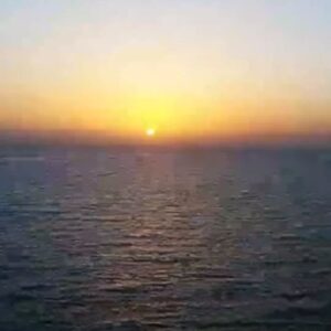 Ghazal Saremi Instagram - 🎞🔺️
🔺️خلیج‌فارس دیار آشنایی‌هاست...
آنجاست که آفتاب به روز سلام می‌دهد و خورشید به امید دیداری دوباره آرام می‌گیرد...

🎞 با امواج تا بی‌کران

کاری از: رضا دبیری‌نژاد و فواد زائری

گویندگان 🎙🔻
عبدالرضا بلوچ‌نژاد
بهروز عباسی
فریده گرمساری
سیما پورسالاری

متن: رضا دبیری‌نژاد 📝
تصویر و تدوین: فواد زائری

طراح عنوان: حسن بردال
با تشکر از علیرضا داوری

 دهم اردیبهشت روز خلیج‌فارس ♥️

#خلیج_فارس #وطن_یعنی_خلیج_تا_ابد_فارس #روز_ملی_خلیج_فارس #جنوب_ایران #شهرتو_بگرد #امواج_زندگی #با_امواج_تا_بی_کران  #دهم_اردیبهشت_روز_ملی_خلیج_همیشه_فارس_گرامی #سواحل_خلیج_فارس #کران_تا_بی_کران_عشق_است #ایران_ما 
#persiangulf #worldwide #persiansea #persiangulfforever