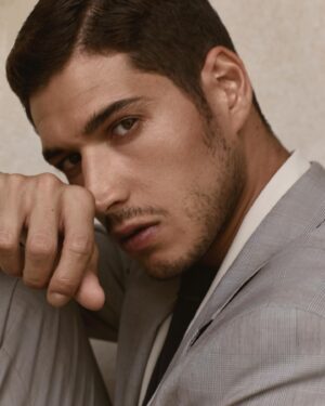 Giancarlo Commare Instagram - ManinSuit

Ph @vincenzo_valentee 

#grey #suit #classic