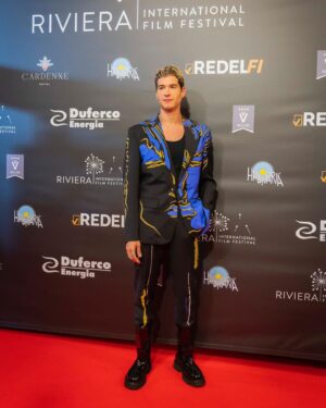 Giancarlo Commare Instagram - About @rivierainternationalfilmfest 

Sono stato benissimo e i momenti trascorsi li porterò nel cuore 
Grazie per l’accoglienza e il calore ricevuto. 

Grazie ai miei ragazzi @manzopiccirillo 
A @simonefollistylist che ha curato il mio Total look @moschino 
 ( e per avermi fatto conoscere la sua splendida mamma ) 

Fate ciò che amate e vi va star bene, sempre.