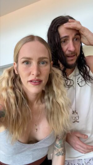 Giancarlo Nicassio Instagram - The ants 🐜 approve !? “Catching Feelings” is here, shoutouts to @gabrielbeniciobh for this video!

#walkofftheearth #catchingfeelings #newmusic
