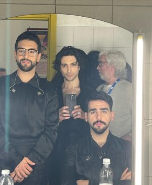 Gianluca Ginoble Instagram - E questa vita con voi è un Capolavoro ✨
È solo l’inizio di questo nuovo meraviglioso viaggio insieme