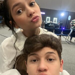 Gianlucca Mauad Instagram - @jolieoficial.br Obrigado por dividir tantos momentos bons comigo Jojo! Por ser essa menina carinhosa, sempre alegre e doidinha 🤍 Depois que as gravações acabarem, vou sentir saudades das nossas risadas, das fofocas, de reclamar do Flamengo, das nossas fotos engraçadas e da gente interpretando o Alex e Karen 💞 Depois das gravações, pode ter certeza que eu vou te levar p vida, obrigado por tudo jojo! E Feliz aniversário 🎂🤍
