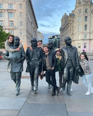 Gianni DeCenzo Instagram - First time in the UK!! Got to meet some awesome people!! It was jolly good!(read in british accent)