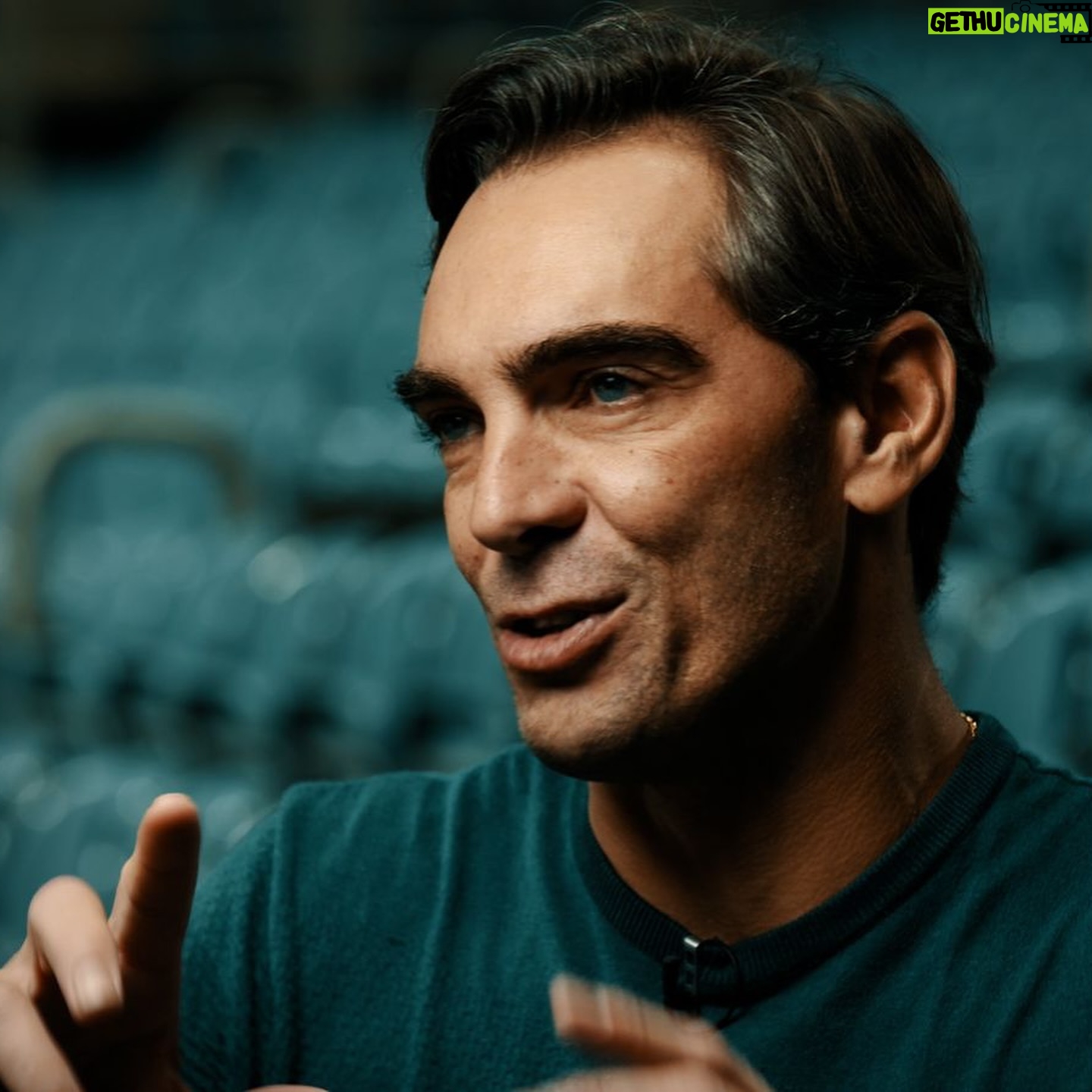 Giba - 14.1K Likes - OlĆ”, pessoal. Passando para avisar que domingo (23)vai ao ar minha entrevista no Esporte Espetacular sobre a rivalidade entre Brasil X SĆ©rvia. Contei segredos e estratĆ©gias decisivas que marcaram nossa trajetória no vĆ“lei mundial. Vale lembrar daquele jogo Ć©pico em que enfrentamos a SĆ©rvia, uma batalha memorĆ”vel onde cada ponto foi crucial. AlĆ©m disso, ganhei esse ensaio fotogrĆ”fico rs (brincadeiras Ć parte). Ćtimo fim de semana para vocĆŖs!! š¤©š„šš
#Volei #Brasil #EsporteEspetacular #VolleyBall