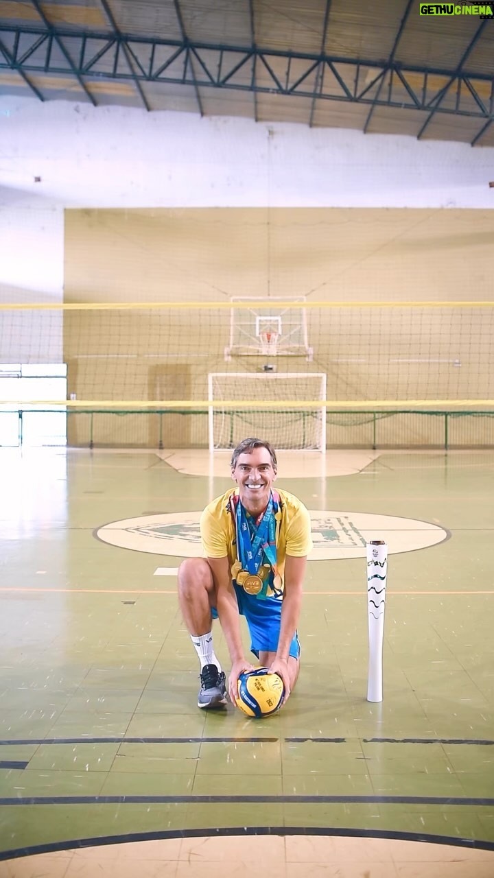 Giba - 80.8K Likes - Vamos relembrar juntos? Quantas medalhas vocĆŖs acham que eu tenho? Deixe sua resposta aqui nos comentĆ”rios e descubra se acertou! š¤©š„šš
#Giba #Volei #ReelsInstagram