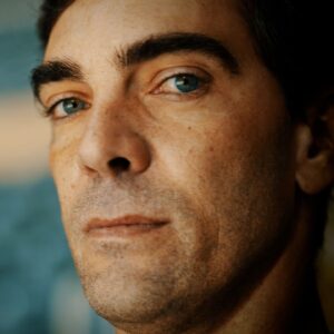 Giba Instagram - Olá, pessoal. Passando para avisar que domingo (23)vai ao ar minha entrevista no Esporte Espetacular sobre a rivalidade entre Brasil X Sérvia. Contei segredos e estratégias decisivas que marcaram nossa trajetória no vôlei mundial. Vale lembrar daquele jogo épico em que enfrentamos a Sérvia, uma batalha memorável onde cada ponto foi crucial. Além disso, ganhei esse ensaio fotográfico rs (brincadeiras à parte). Ótimo fim de semana para vocês!! 🤩🥇🏐🎉
 

#Volei #Brasil #EsporteEspetacular #VolleyBall