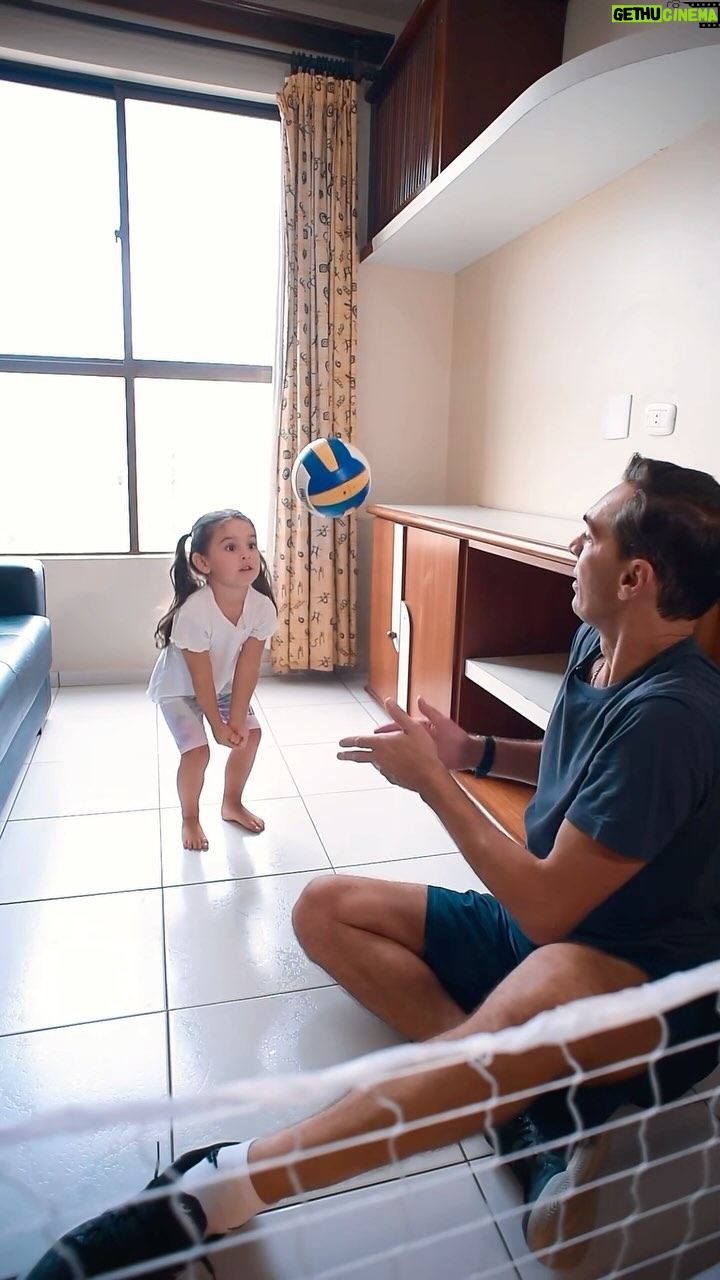 Giba - 100.9K Likes - Hey, pessoal. A Brianna estĆ” seguindo minhas dicas e vocĆŖs? š¤©š„
#Fy #Giba #Volei #Volleyball