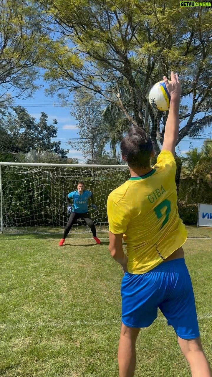 Giba - 56.9K Likes - SerĆ” que ele consegue pegar meu saque? JĆ” me siga para mais dicas š¤©š„
#Fy #Viral #Volei #Giba