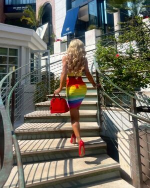 Gigi Lazzarato Instagram - HAPPY PRIDE!!!🏳️‍🌈🎀🎉🦄🫶🏻🏳️‍⚧️ Can’t wait to celebrate ALL the queerness all over the world this year🥂💖💫