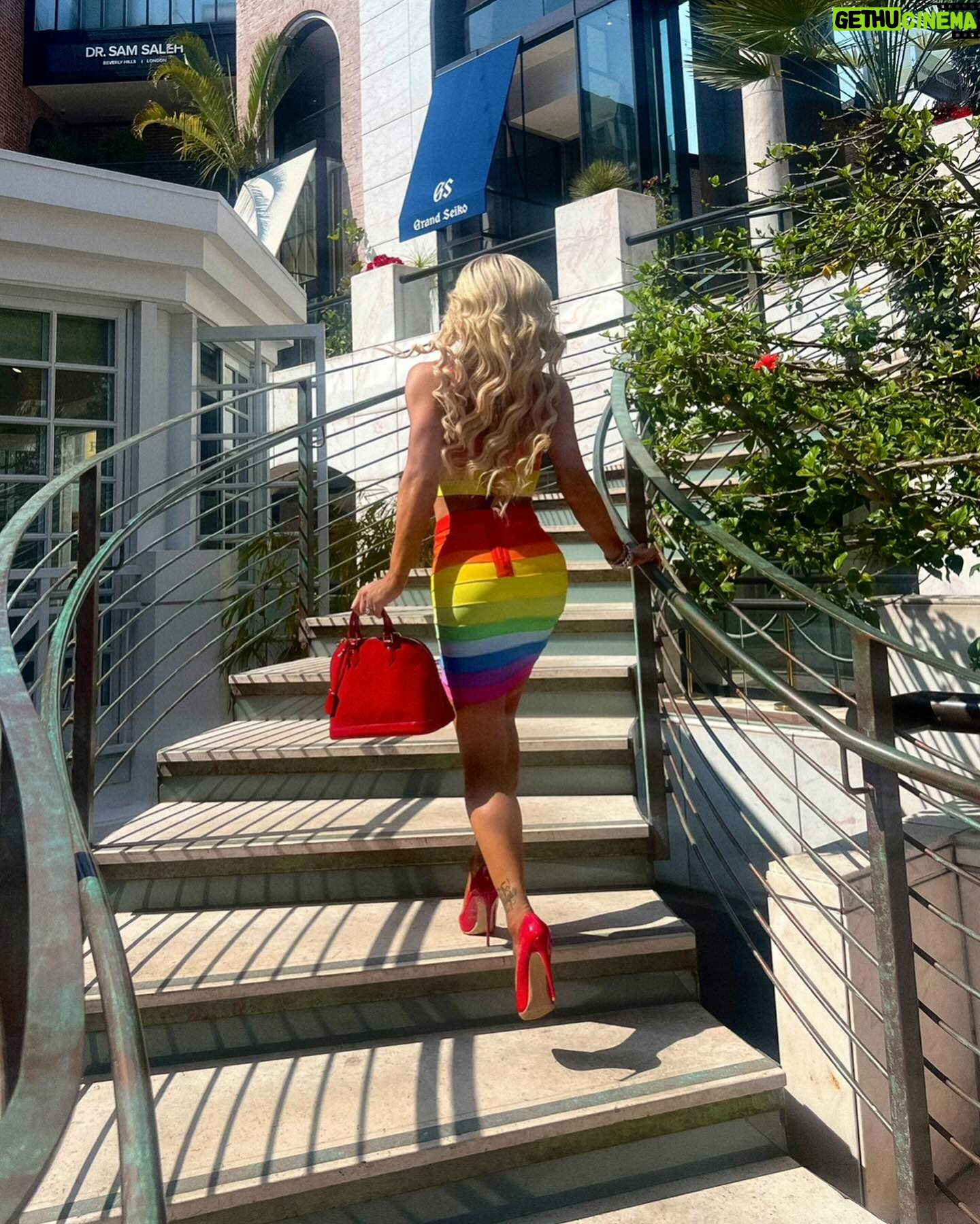 Gigi Lazzarato - 3 Likes - HAPPY PRIDE!!!🏳️🌈🎀🎉🦄🫶🏻🏳️⚧️ Can’t wait to celebrate ALL the queerness all over the world this year🥂💖💫