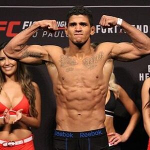 Gilbert Burns Instagram - 10 years in the @ufc Exactly 10 years ago I was signing with the biggest mma company in the entire 🌎 great memories so far but a lot more to come! Thankful to God, Family, Team, friends and fans! 
-
-
10 anos de @ufc_brasil Há exatamente 10 anos atrás assinava com o maior evento de lutas do mundo UFC muitas batalhas nesses 10 anos e muito mais ainda por vir gratidão a Deus, família, time, amigos e fãs! #vamoscomtudo