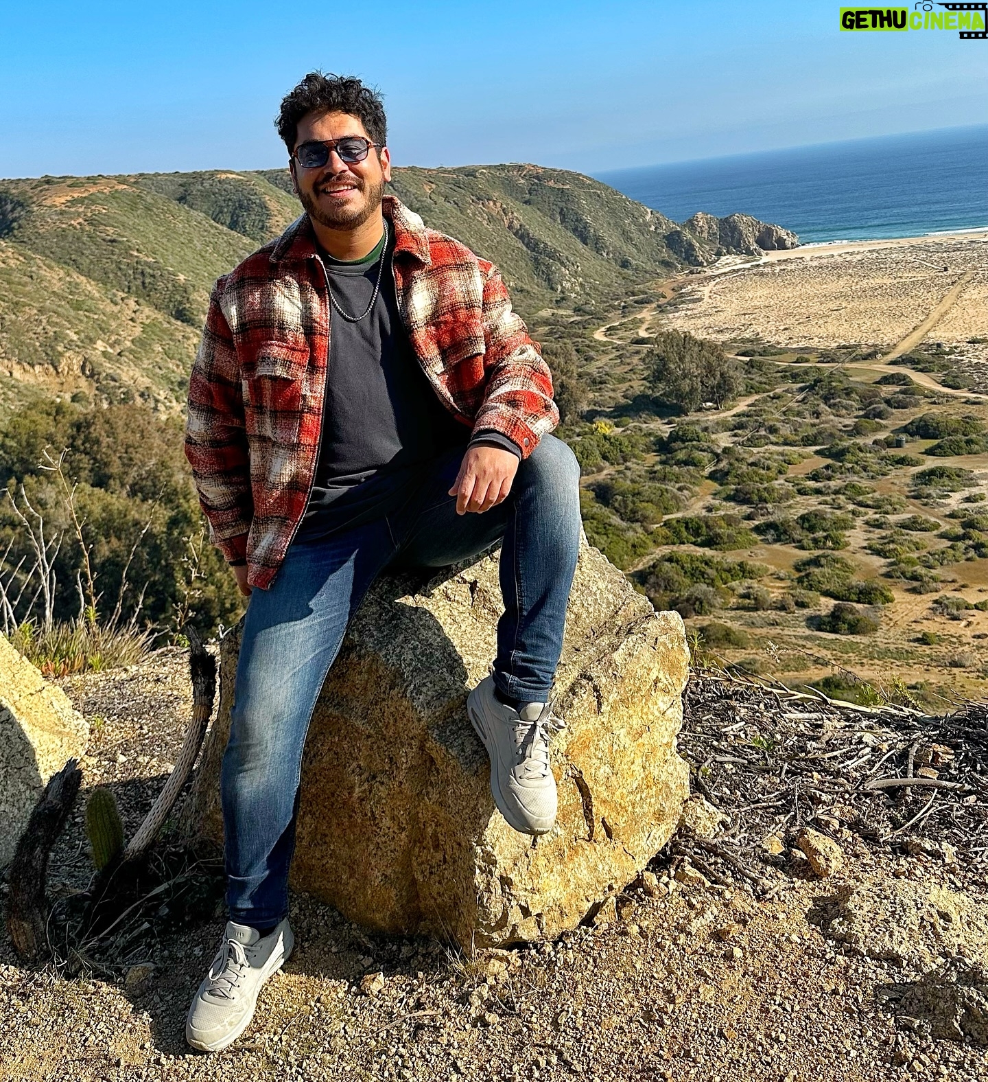 Gino Costa - 1.6K Likes - Finde 🩵🙌
Recargando energías 💪
📸 1: un relax captado por @pollocampos
📸 2: 🩵
📸 3: cumple @natalicg1307 🎉
📸 4: Tunquén yo