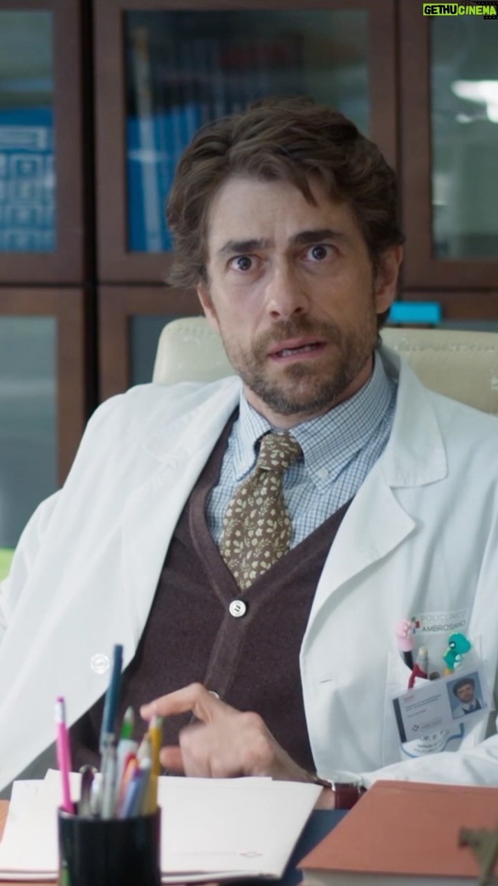 Giovanni Scifoni - 9.7K Likes - Qualcosa non torna… 😅
Pronto Teresaaa!!! 📞
#DOCNelleTueMani3 #quintapuntata