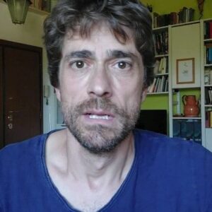 Giovanni Scifoni Instagram - "FRA - San Francesco la superstar del medioevo" ecco qua il mio nuovo spettacolino, dal 5 al 23 dicembre alla Sala Umberto di Roma. Biglietti link in bio
Regia @francescobrandi strumenti antichi @lucianodigiandomenico  @mauriziopicchio1957 Stefano Carloncelli
@salaumberto @silvia_signorelli