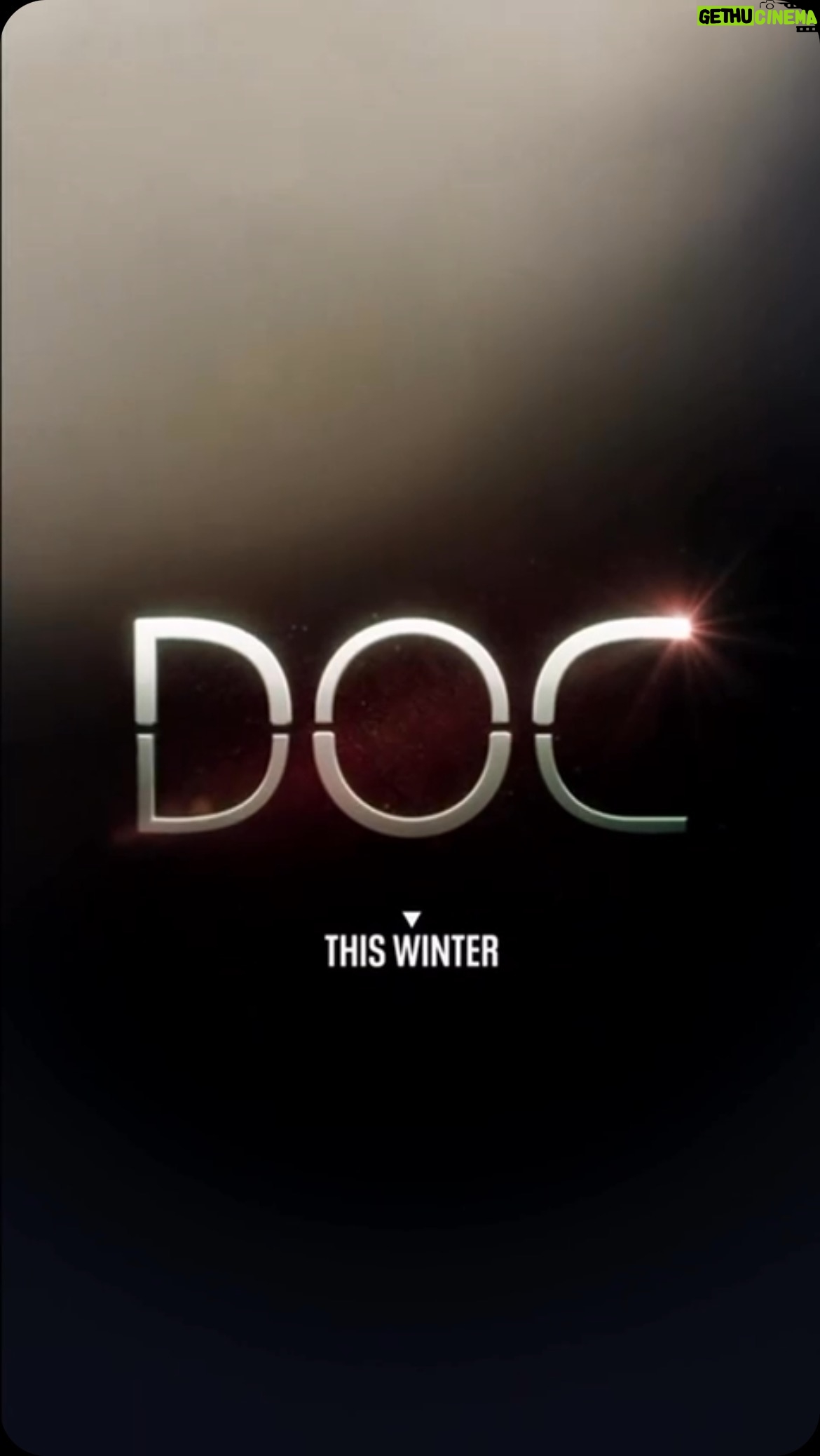 Giovanni Scifoni - 15.7K Likes - Onorati e orgogliosi per il primo trailer del remake americano di @docnelletuemani, che debutterà la prossima stagione sulla rete americana @foxtv.
Il corrispettivo del nostro Andrea Fanti, @lucaargentero sarà una DOC tutta al femminile, la brillante dottoressa Amy Larsen interpretata dalla star di House of Cards, Molly Parker.
Da Milano ci trasferiamo al Westside Hospital di Minneapolis. La dottoressa Amy Larsen, primario di medicina interna, come Andrea Fanti, subisce un trauma cranico, nel suo caso in seguito a un incidente stradale, che le fa perdere la memoria degli ultimi 8 anni della sua vita. Amy può fare affidamento solo sulla figlia diciassettenne, che lei ricorda come una bambina di 9 anni.
Accanto a Molly Parker recitano nella serie, Amirah Vann, Jon Ecker, Anya Banerjee, Scott Wolf e Patrick Walker. Il remake coinvolge come sceneggiatrice, produttrice esecutiva e showrunner Barbie Kligman(Magnum P.I.) e come produttori esecutivi Hank Steinberg (ideatore di Senza traccia) e @erwin_.stoff
Come aveva ricordato il nostro AD, Luca Bernabei, in occasione della decisione di FOX di ordinare ufficialmente la serie “Questo dimostra che quando i valori sono alti, positivi e dal richiamo universale, anche l’industria italiana può parlare al mondo”
#DocOnFox #docnelletuemani
@dramaclubfox @fremantle @fremantleit @amirahvannofficial @thepatrickwalker @iamscottwolf @jonecker @anyabanerjee @omarmetwallyofficial
