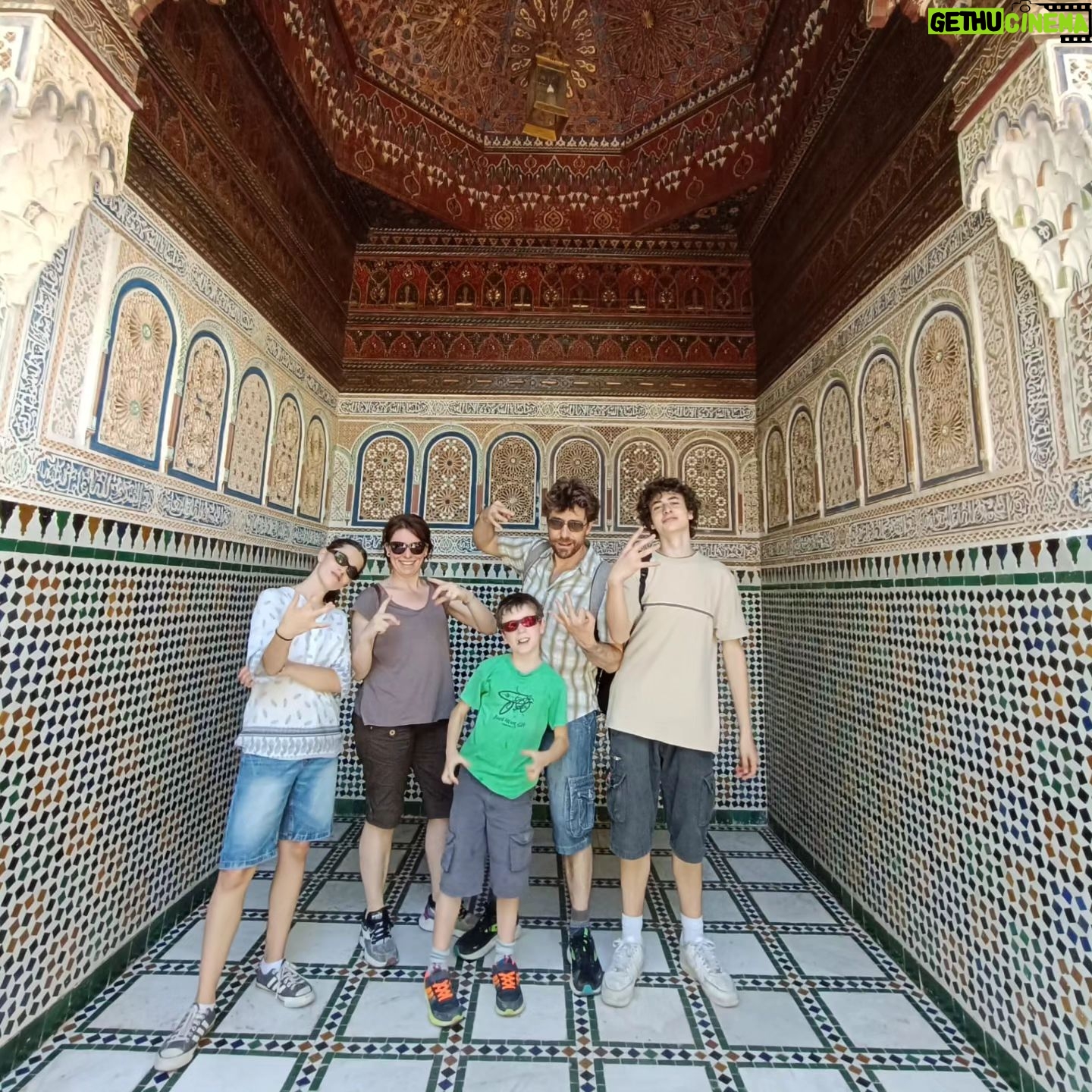 Giovanni Scifoni - 19.7K Likes - Tre giorni a Marrakech. Così. Senza un perchè. Senza preavviso. Senza scatto alla risposta. Senza figli, s'era pensato, ma quelli poi s'accollano sempre.
@elisabetta.cobre