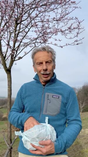Giovanni Storti Instagram - Le arance e una stagione da dimenticare; forse…. 🍊🍊🍊

#arance#giovannistorti#giova#giovanni#giovalovesnature