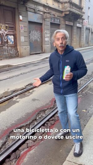 Giovanni Storti Instagram - Li vogliamo spendere sti due soldi per farlo visitare da uno specialista questo asfalto o no?!? 🙄🙄

#giovasolutions #giovacuriositàeconsigli #giova #asfalto #curiamolacittà #milano #stradedimilano