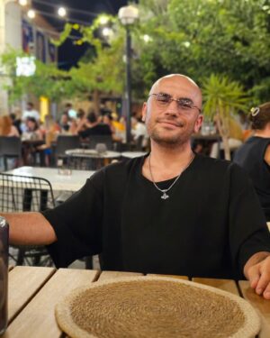 Giray Altınok Instagram - Gezdiririm gendimi🐟