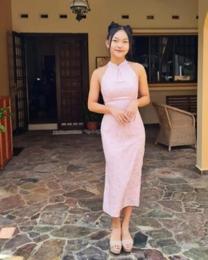 Gisele Chiam Instagram - 🐉龙年快乐! Happy belated Chinese New Year everyone !!💗
Hope y'all had a wonderful holiday catching up with family, relatives & friends 😘...

.
.
.
.
.
.
.
#GiseleChiam #cny2024 #chinesenewyear2024 #njc  #新年快乐2024  #cheongsam  #GiseleChiamLookbook #teenactress #teenperformer #mediacollaborations #teeninfluencer