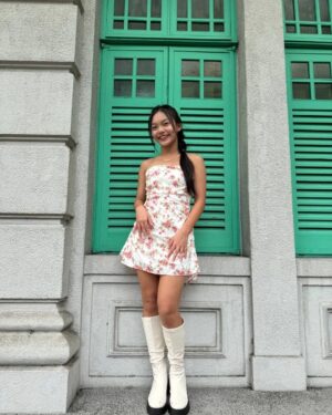 Gisele Chiam Instagram - 🌸🐚🌸
.
.
.
.
.
.
.

#GiseleChiam #詹欣萱 #giselechiamlookbook  #teenactress #teenperformer #todaysfit  #ootd #teenstyle #teenfit #flowerdress #lovetodressup #mediacollaborations
#brandcollaboration #teeninfluencer #outfitoftheday #stylistoutfit #tubedress #kneehighboots