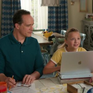 Giselle Eisenberg Instagram - Season 5 @americanhousewifeabc starts tomorrow 8:30/7:30c #AmericanHousewife #AnnaKat #HighFive