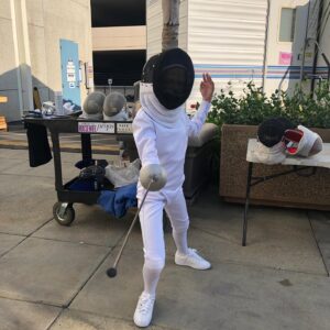 Giselle Eisenberg Instagram - #BTS Behind the scenes is always fun! #AnnaKat & #Franklin learning fencing 🤺 and practicing #stage combat!!! (👏🏻👏🏻👏🏻 Jeremy - Stunt Coordinator!!) #CovidSafety #WearAMask #AmericanHousewife #EnGarde !