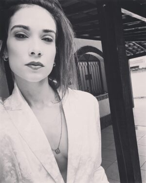 Giul Abreu Instagram - Amélia em Ameliancolia - @_grilla
• beauty @deborachavesrj