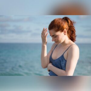 Giulia Ottonello Instagram - 🎶…You forgot that glorious feeling that you get when you get the truth…🎶

🌬🌊
Ho attinto nuovamente da questi bellissimi e azzurrissimi scatti di @mrk.songwriter per rinnovare tutte le varie immagini di profilo di tutti i miei social affinché tutto questo mare e tutto questo cielo mi aiutino a navigare verso la direzione più giusta per me…🙏
#gratitudine
#instagram 
#youtube 
#tiktok 
#Fb
#socialmedia
