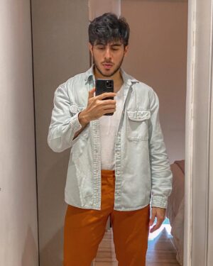 Giulio Mottola Instagram - Listo para ir a cocinar 😂 #callmegiulio