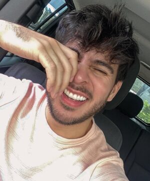 Giulio Mottola Instagram - Me gusta esta versión 💪🏻

Pd: “Circunstancial” es el nombre de mi próximo sencillo 📢